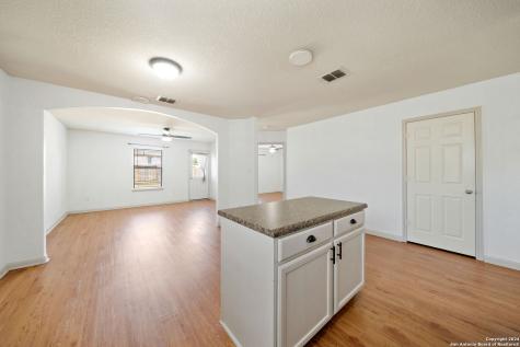 5706 Texas Canyon San Antonio TX 78252