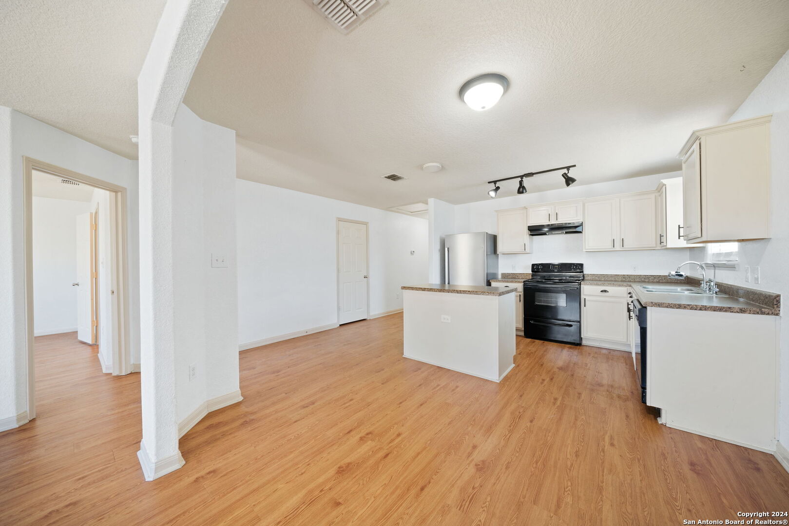 5706 Texas Canyon San Antonio TX 78252