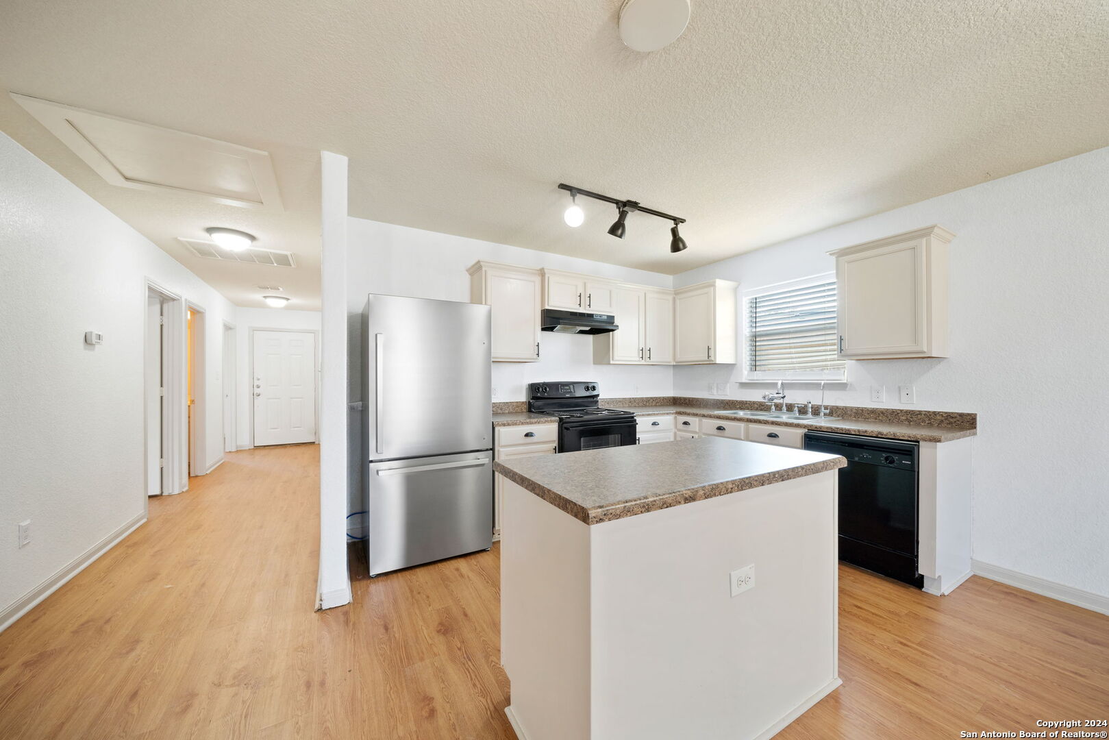 5706 Texas Canyon San Antonio TX 78252