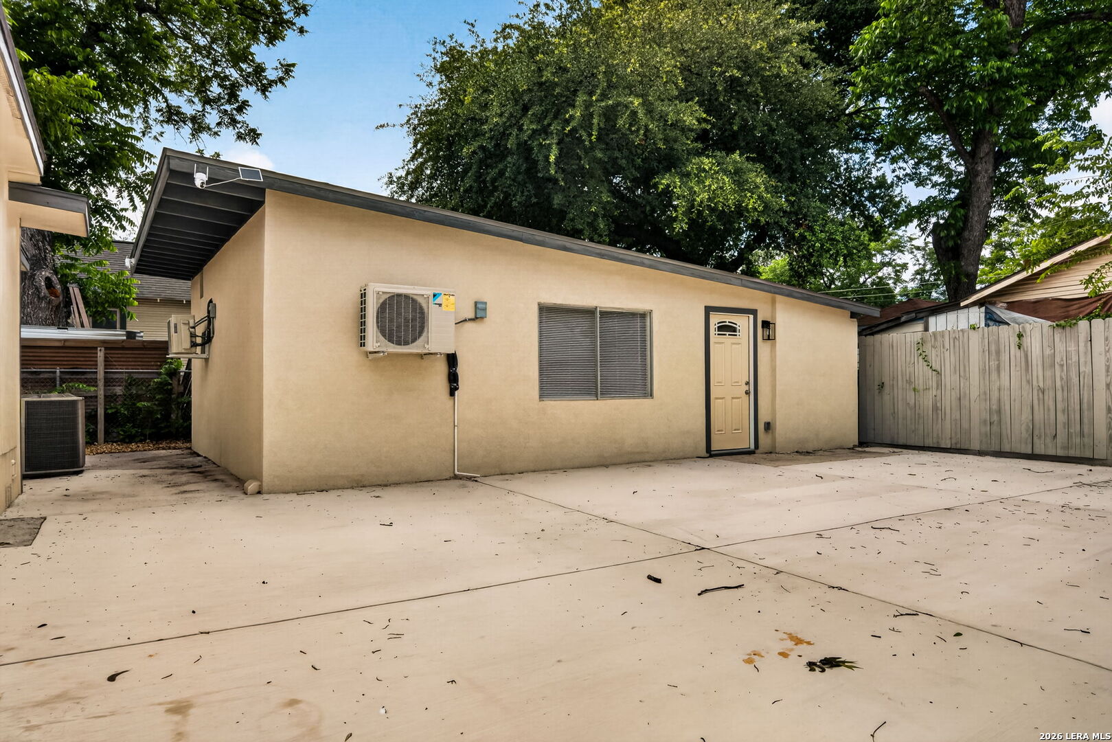 631 E Mistletoe San Antonio TX 78212