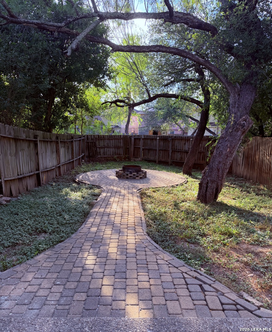 6005 Macgregor Way San Antonio TX 78240