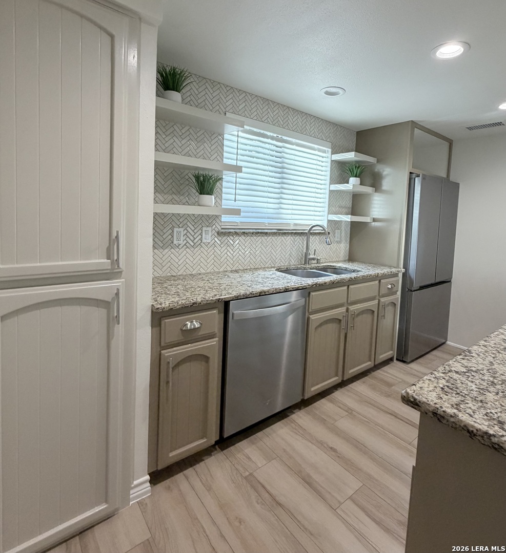 6005 Macgregor Way San Antonio TX 78240
