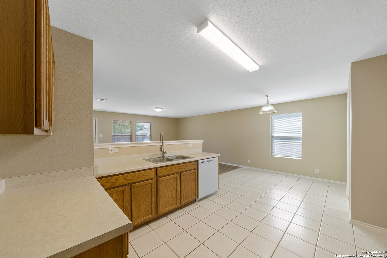 2059 Dragon New Braunfels TX 78130