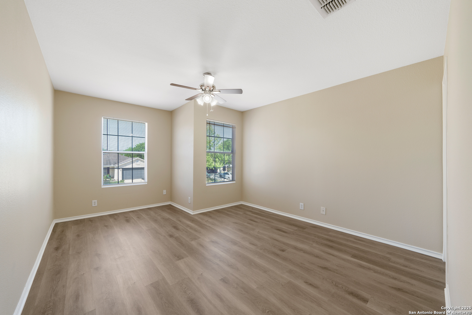 2059 Dragon New Braunfels TX 78130