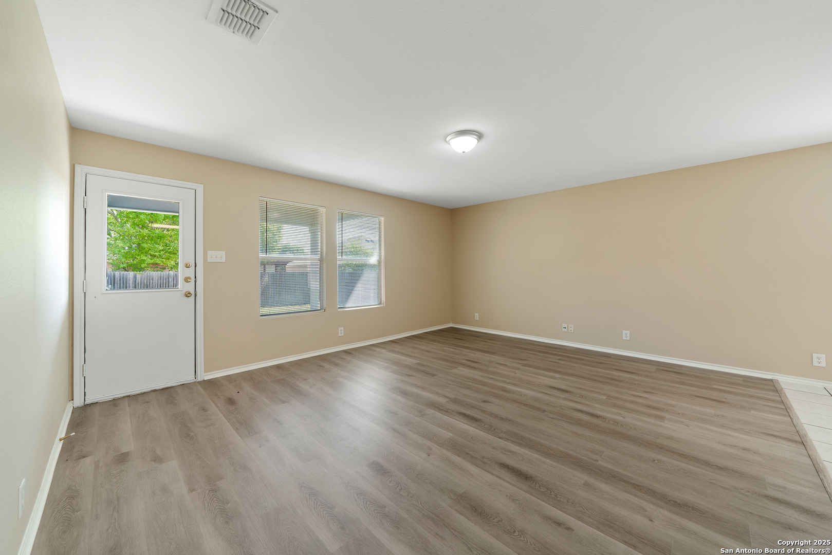 2059 Dragon New Braunfels TX 78130
