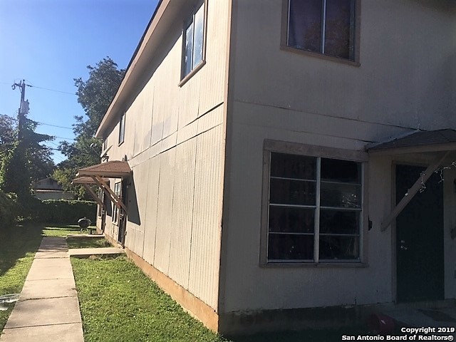 5113 Sierra San Antonio TX 78214