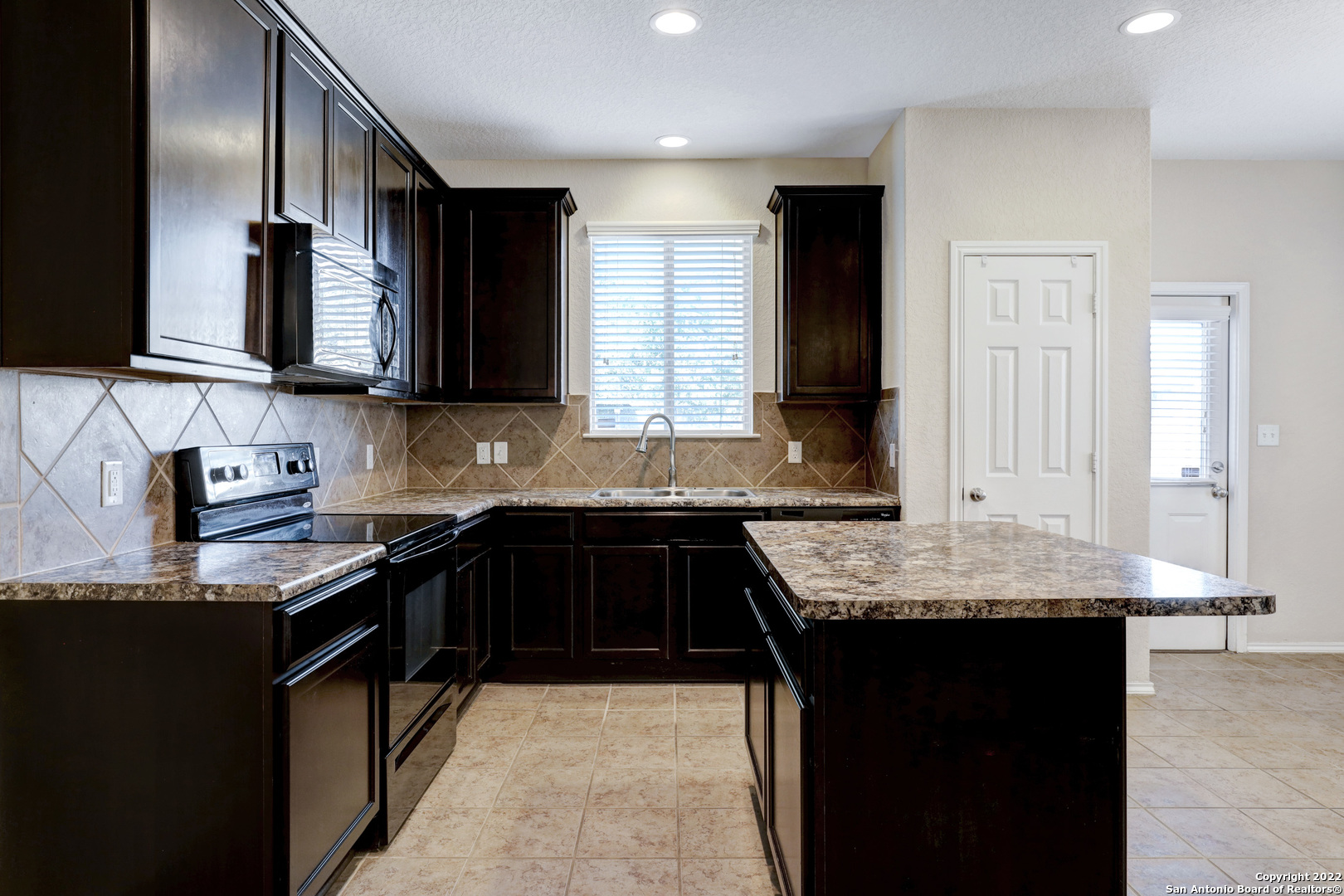 206 Palma Noce San Antonio TX 78253