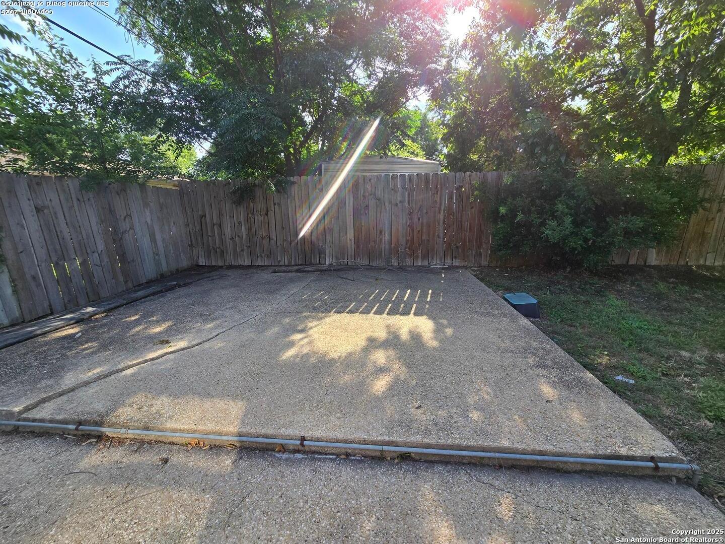 1614 W Hollywood Avenue San Antonio TX 78201