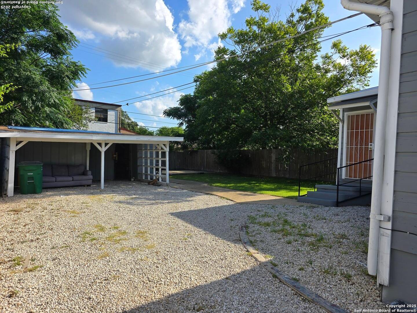 1614 W Hollywood Avenue San Antonio TX 78201
