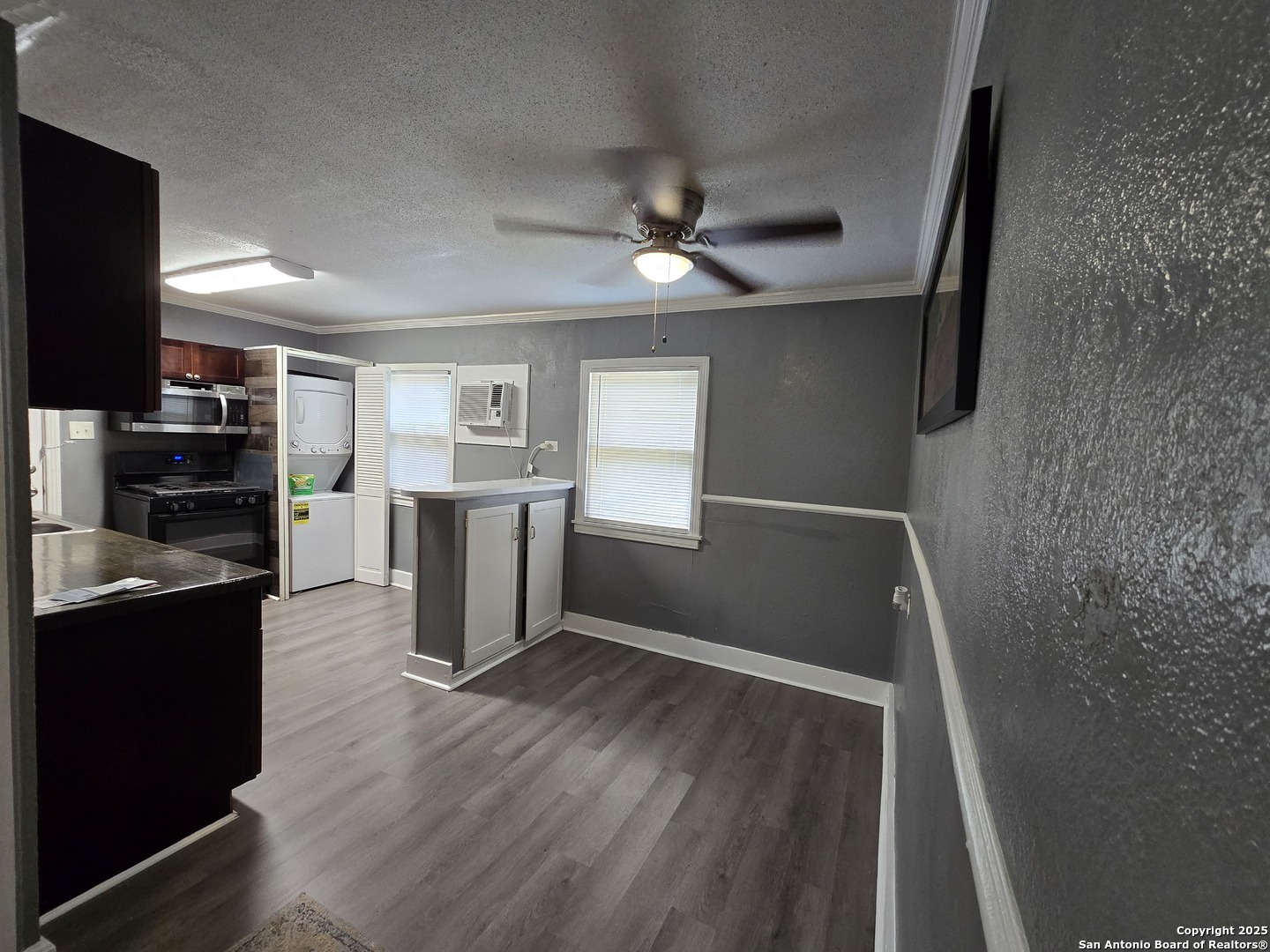 1614 W Hollywood Avenue San Antonio TX 78201