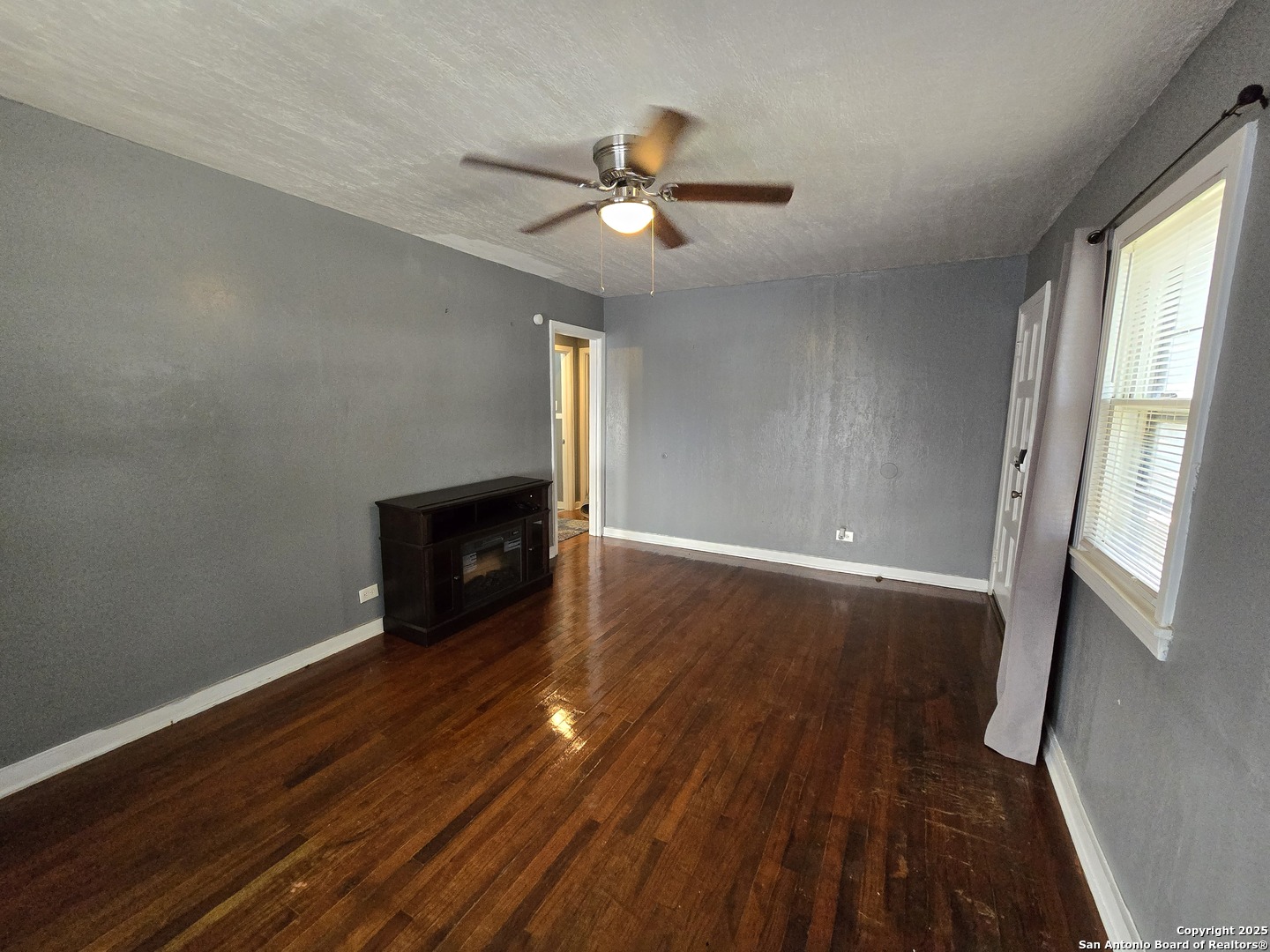 1614 W Hollywood Avenue San Antonio TX 78201