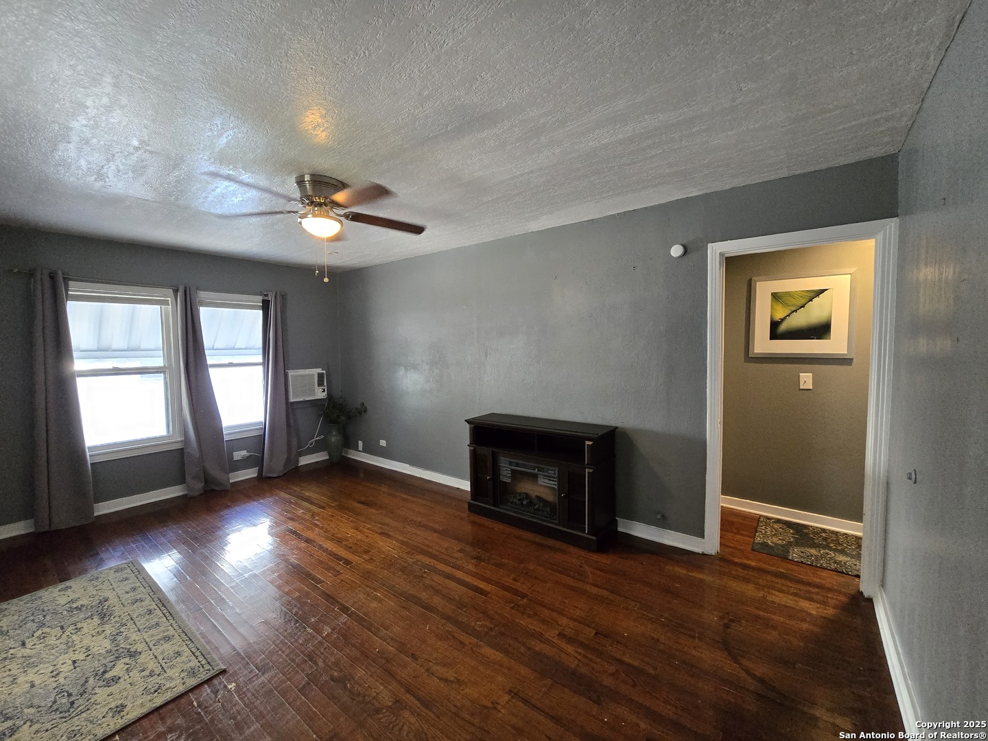 1614 W Hollywood Avenue San Antonio TX 78201