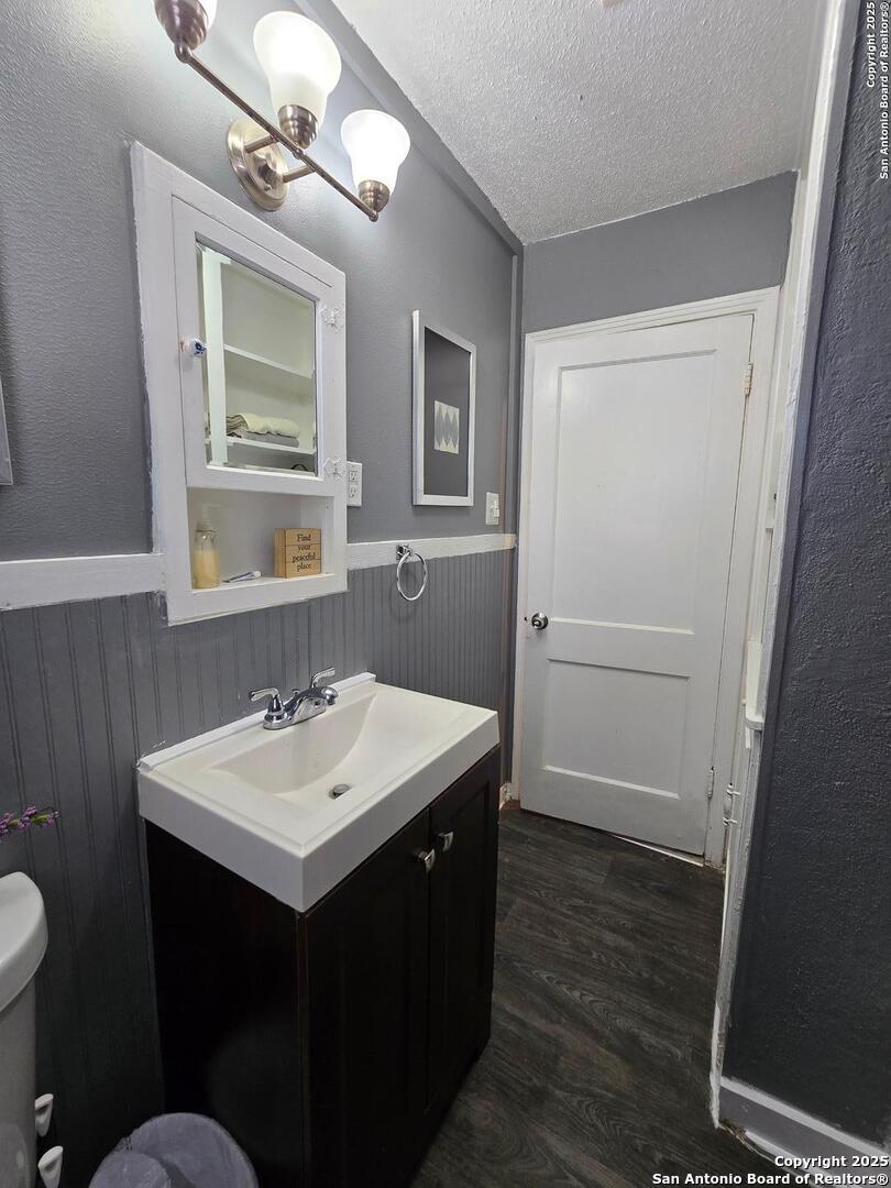 1614 W Hollywood Avenue San Antonio TX 78201
