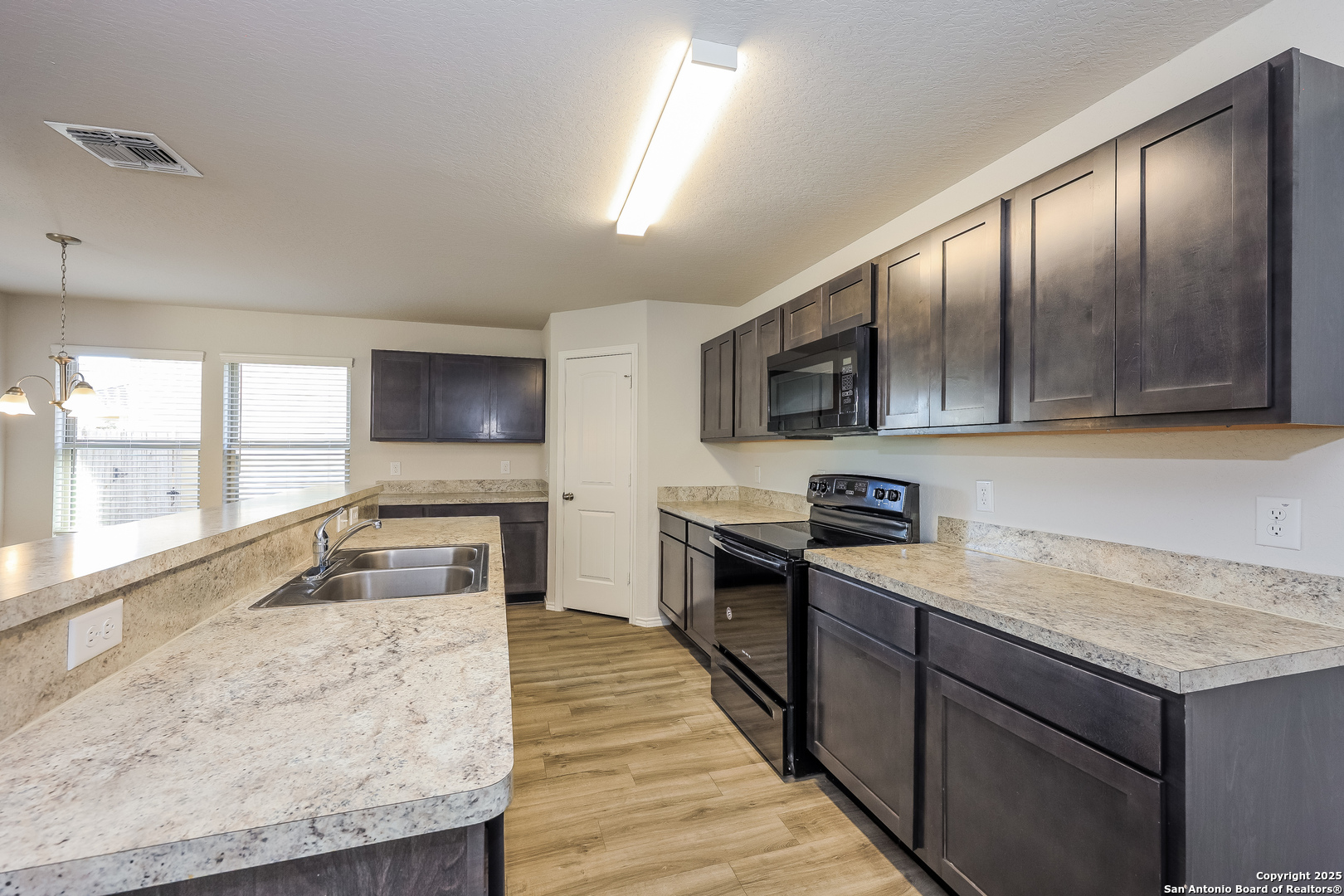 10423 Green Branch San Antonio TX 78223