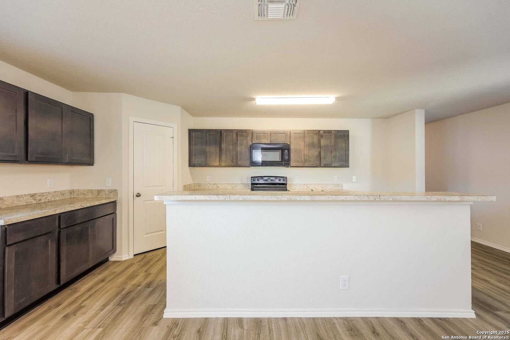 10423 Green Branch San Antonio TX 78223