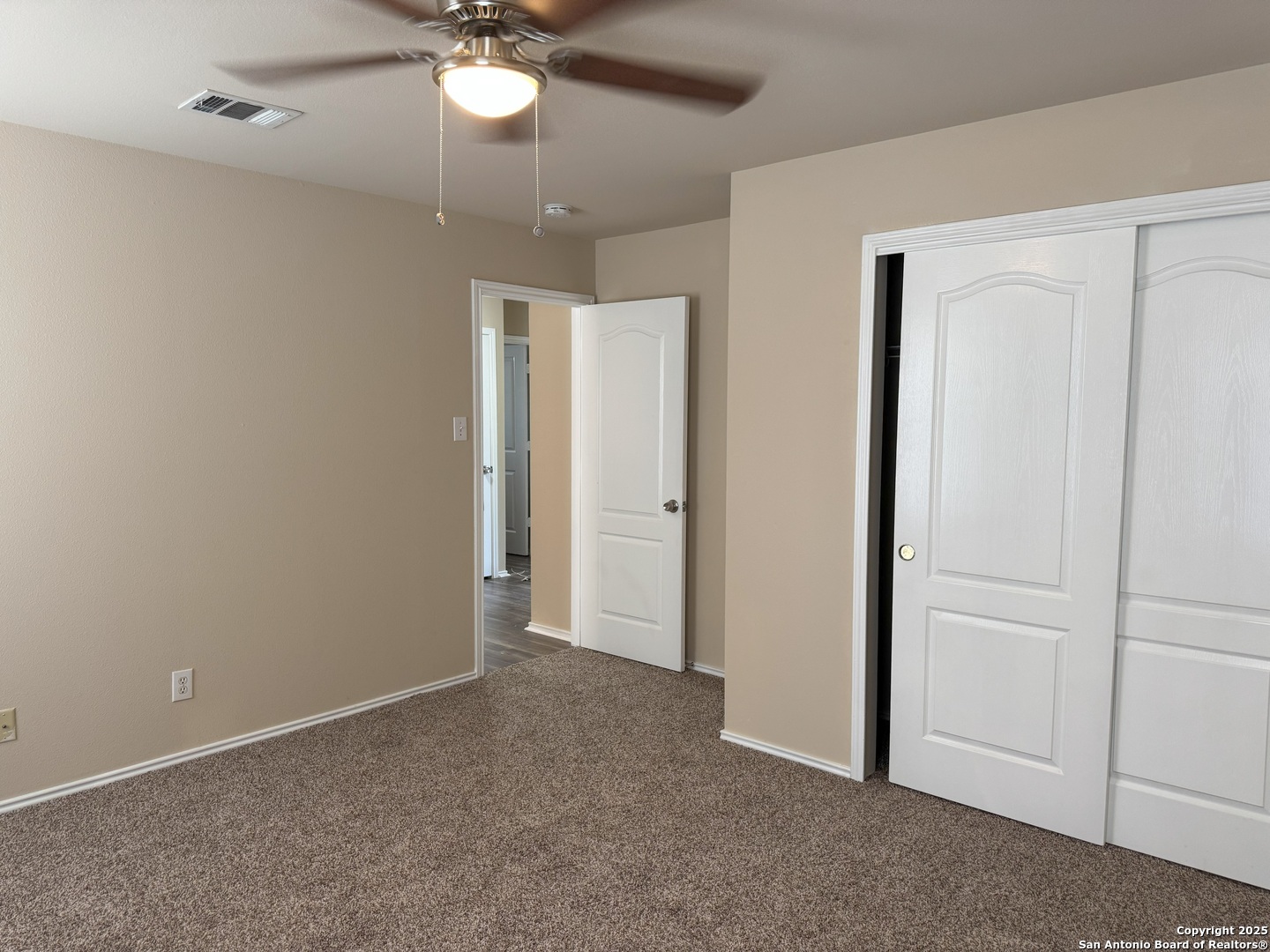 9061 Clearwood Path Universal City TX 78148
