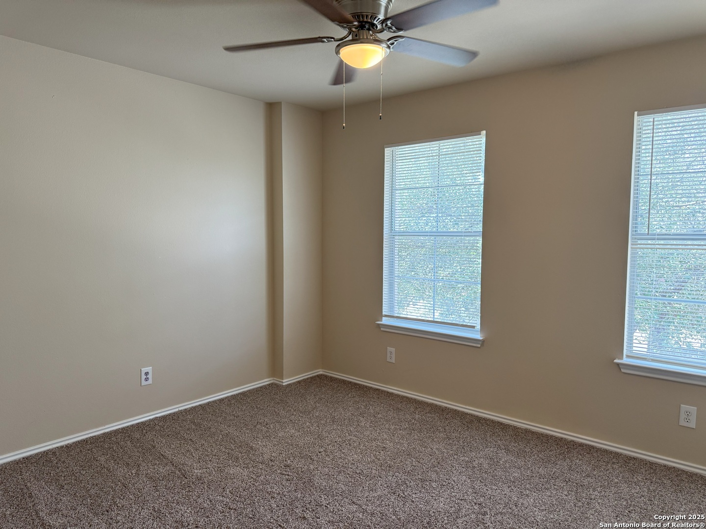9061 Clearwood Path Universal City TX 78148