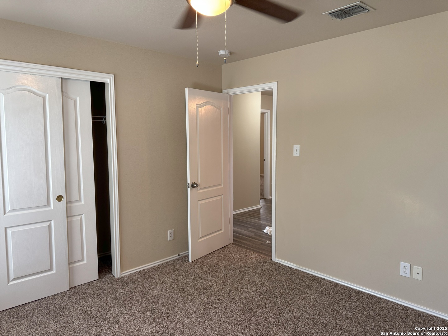 9061 Clearwood Path Universal City TX 78148