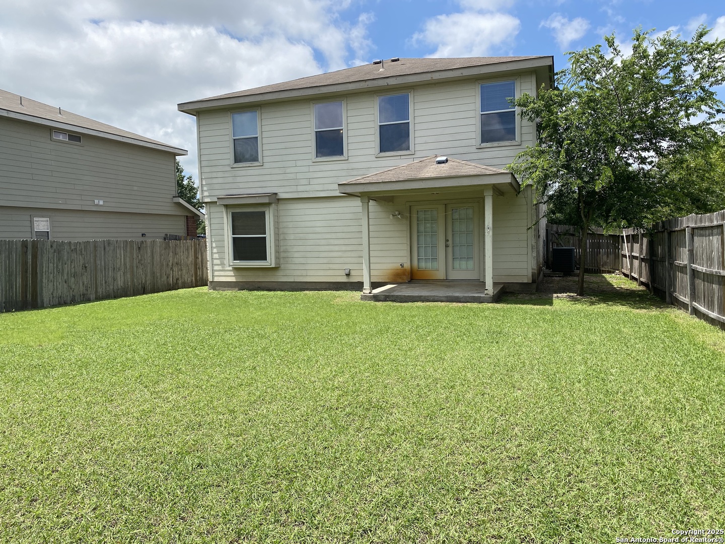 9061 Clearwood Path Universal City TX 78148