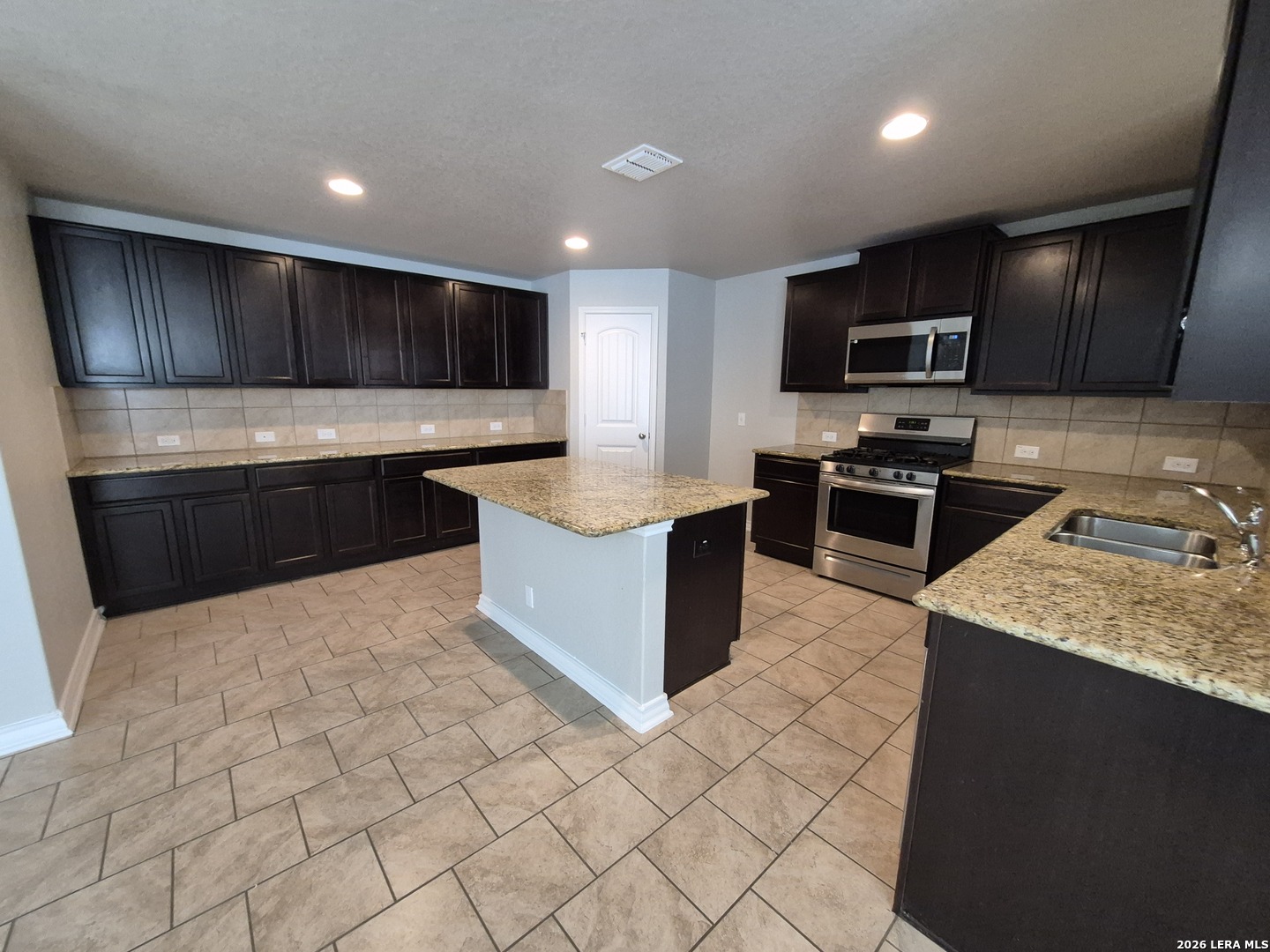 2634 Willow Pond San Antonio TX 78244
