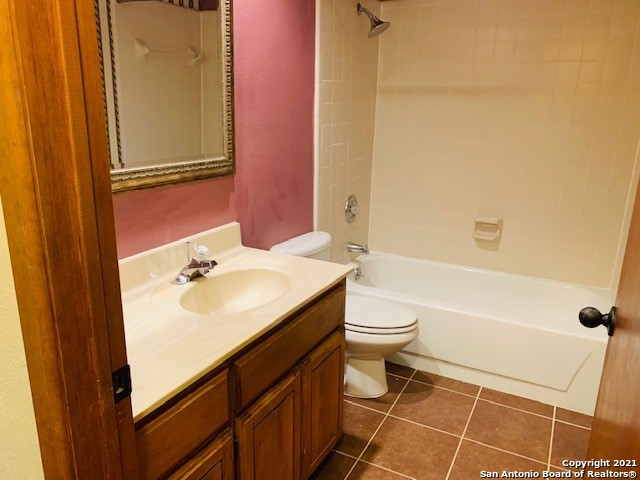 1514 Vista Hill San Antonio TX 78213