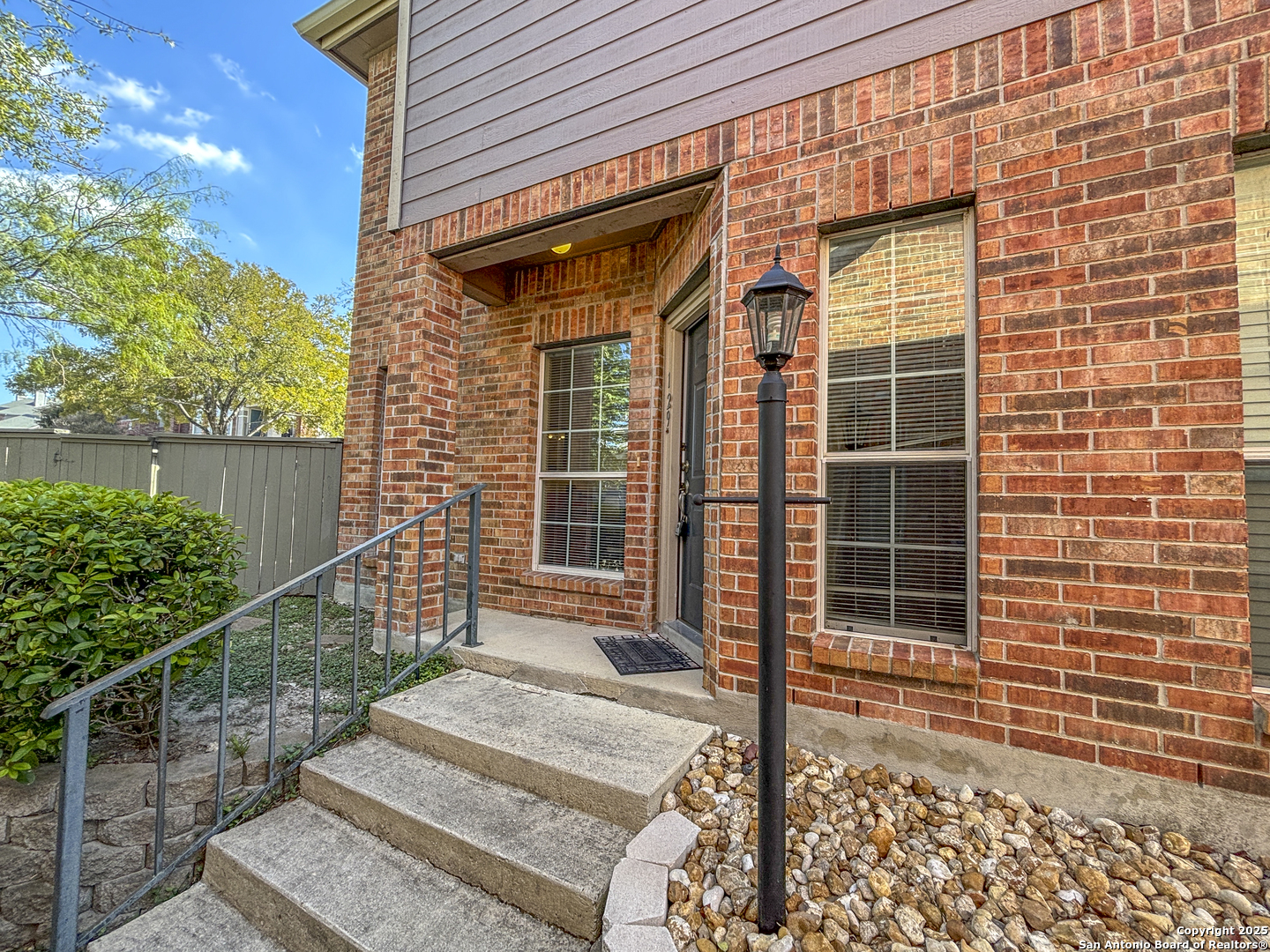 129 Chapel Hill Circle San Antonio TX 78240