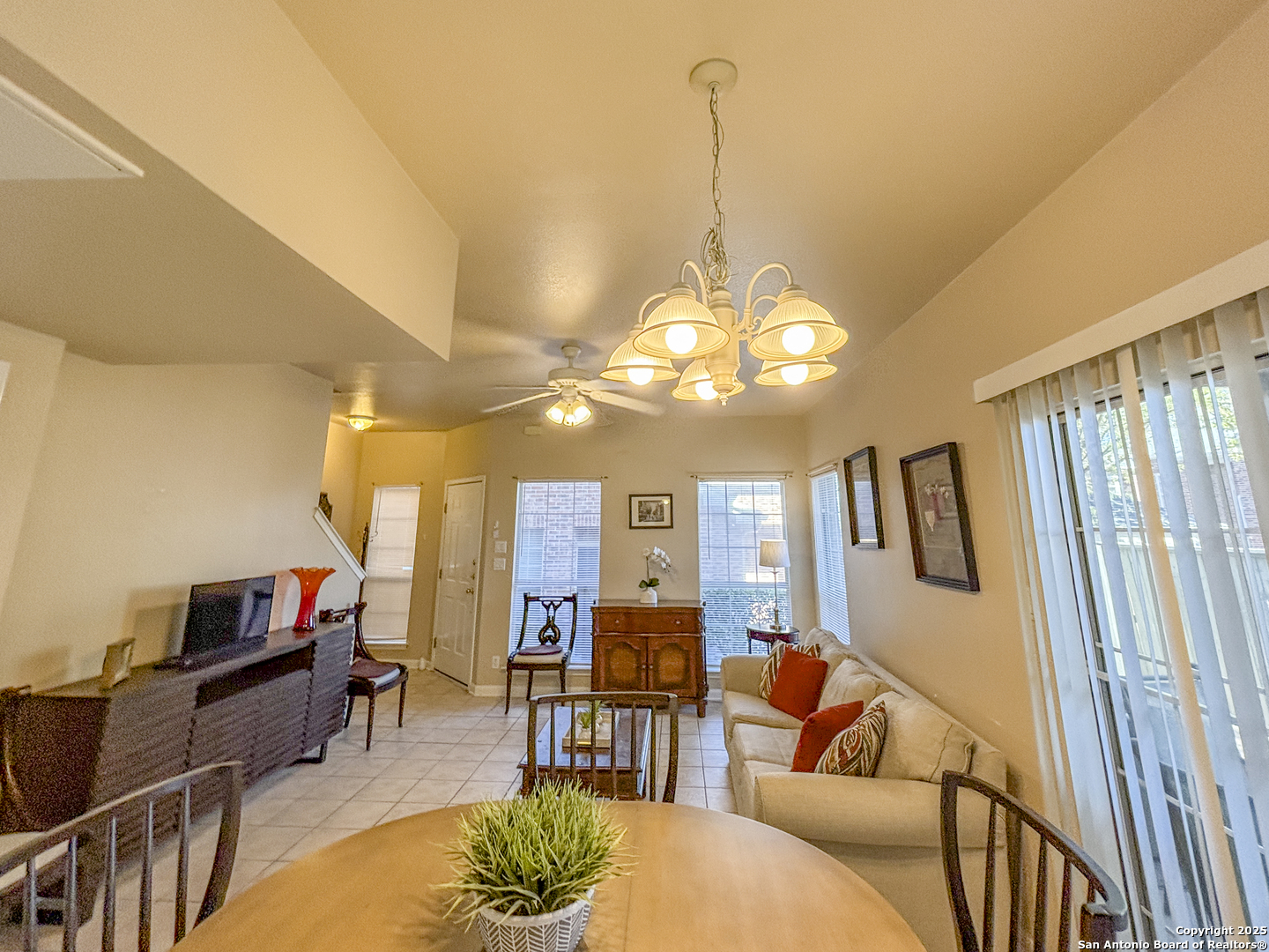 129 Chapel Hill Circle San Antonio TX 78240