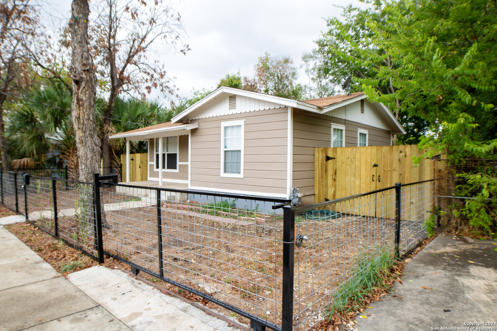 415 Riddle Street San Antonio TX 78210