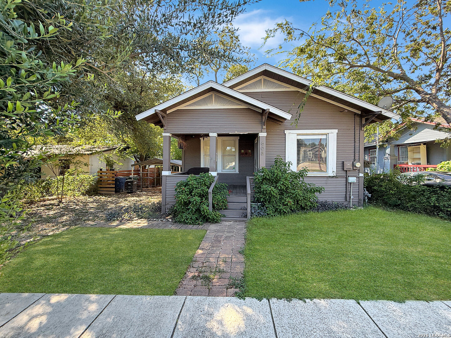 608 E Mistletoe Avenue San Antonio TX 78212