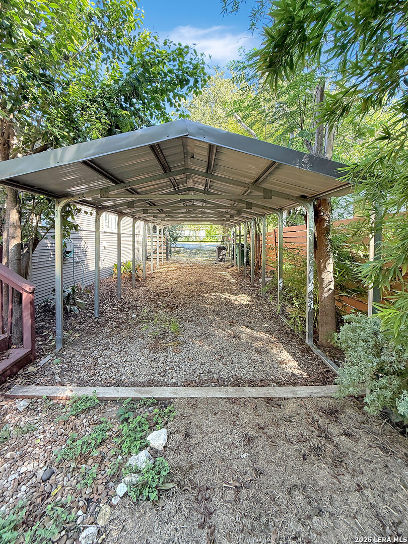 608 E Mistletoe Avenue San Antonio TX 78212