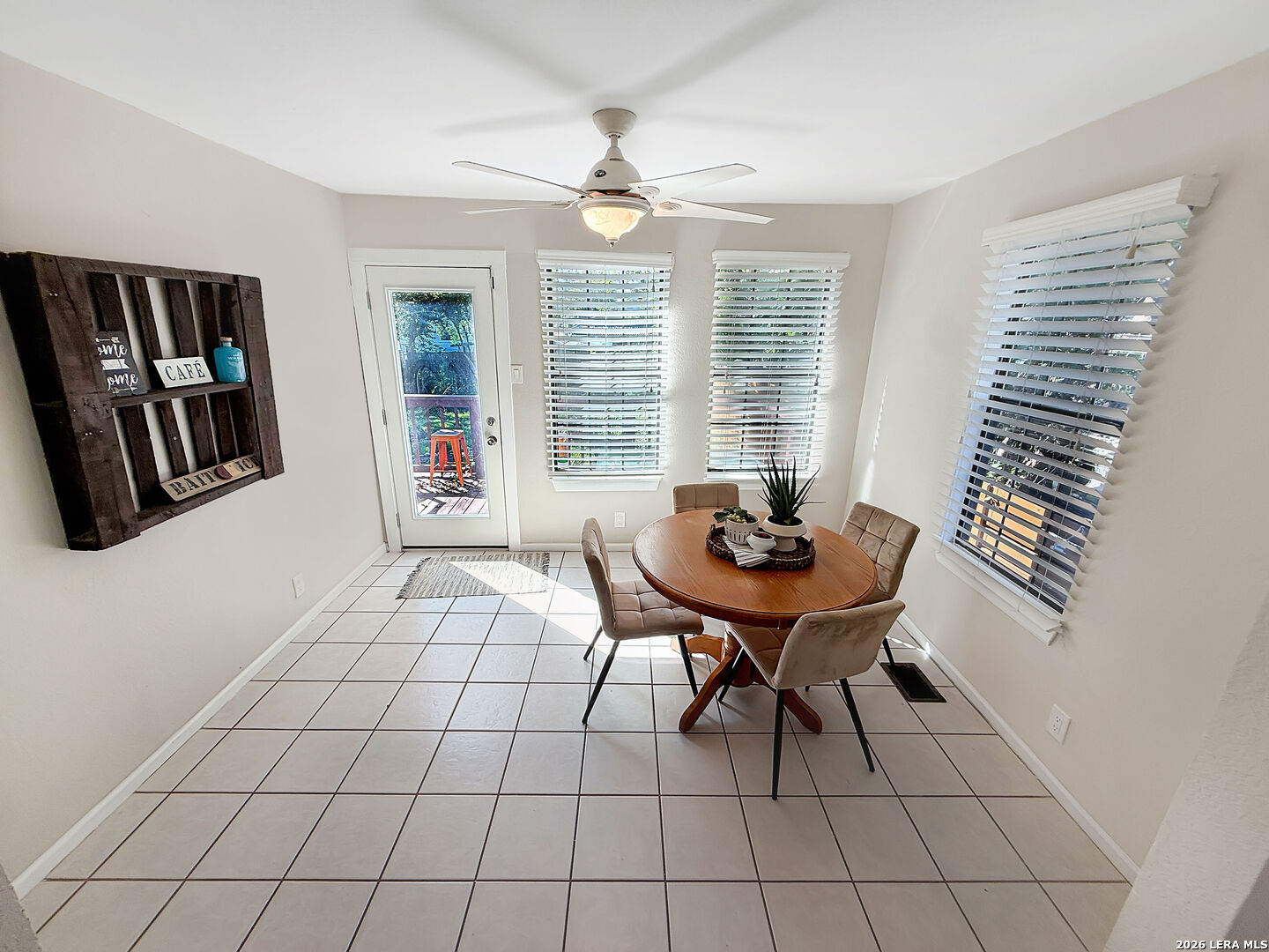 608 E Mistletoe Avenue San Antonio TX 78212
