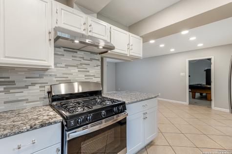 555 Patricia San Antonio TX 78216