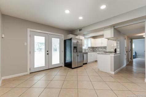 555 Patricia San Antonio TX 78216