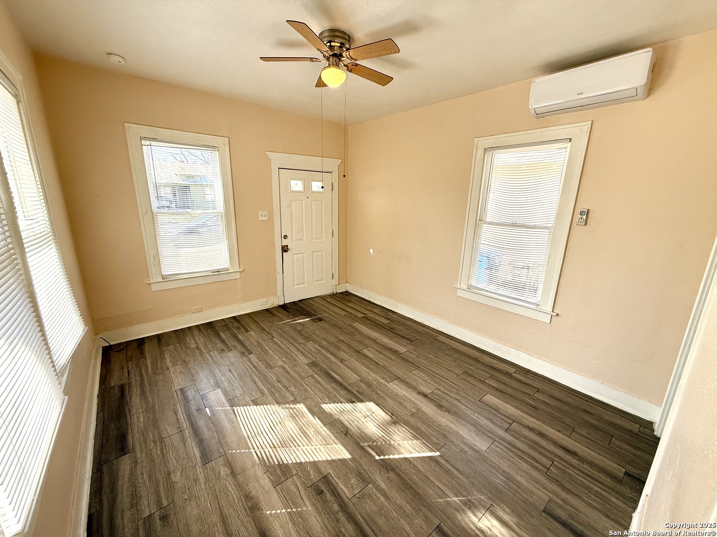 411 Canton San Antonio TX 78202