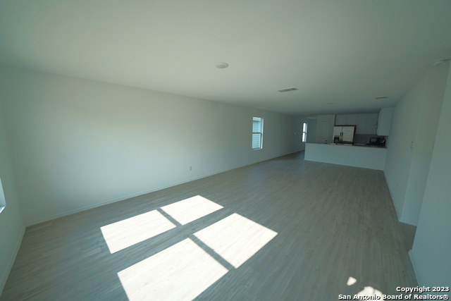 8810 Barrow Path Converse TX 78109