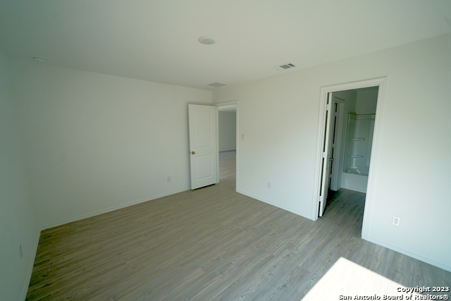 8810 Barrow Path Converse TX 78109
