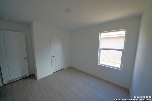 8810 Barrow Path Converse TX 78109
