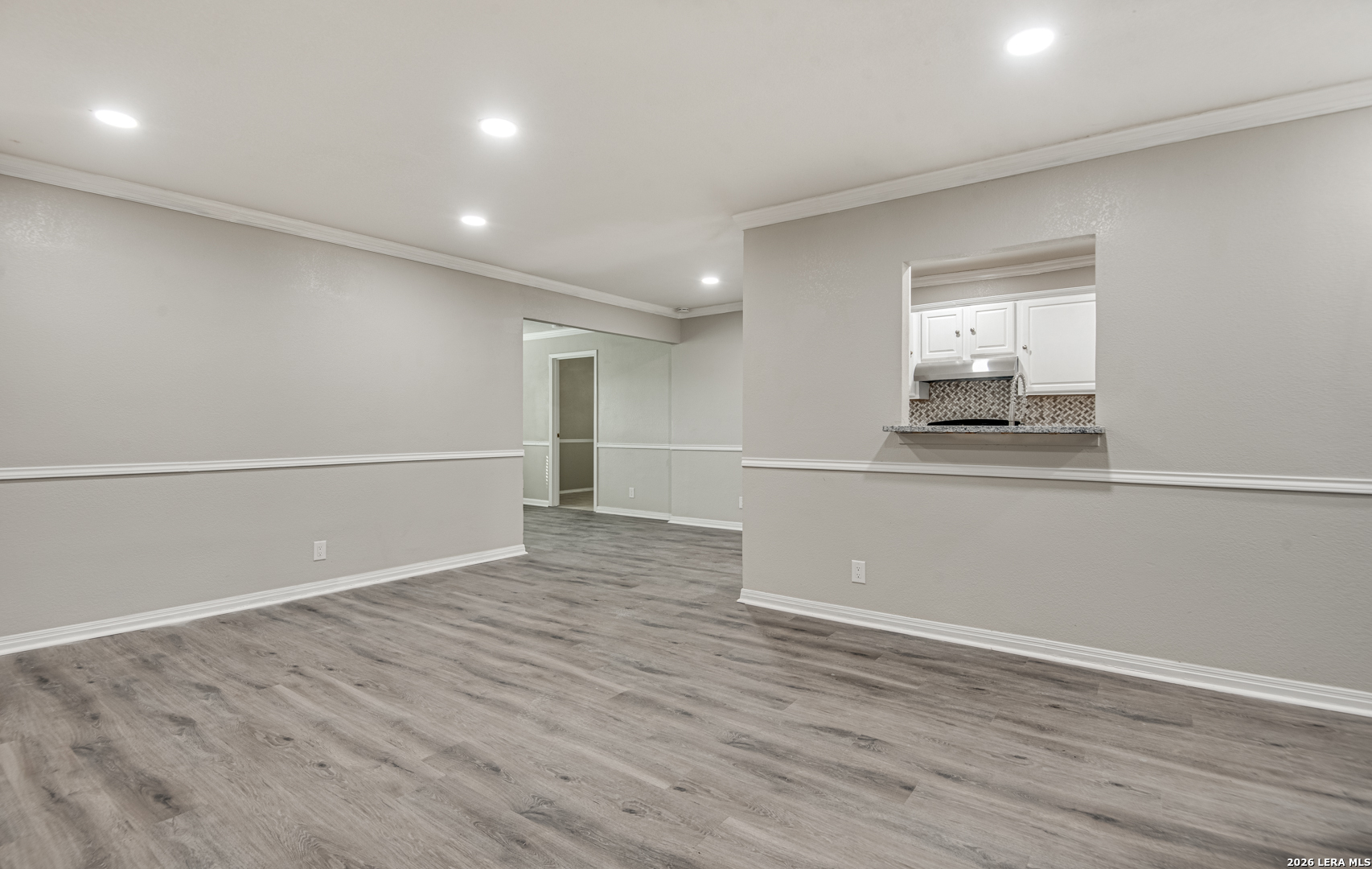 5230 Village San Antonio TX 78218