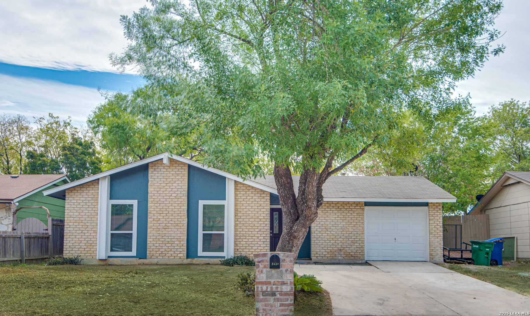 5230 Village San Antonio TX 78218