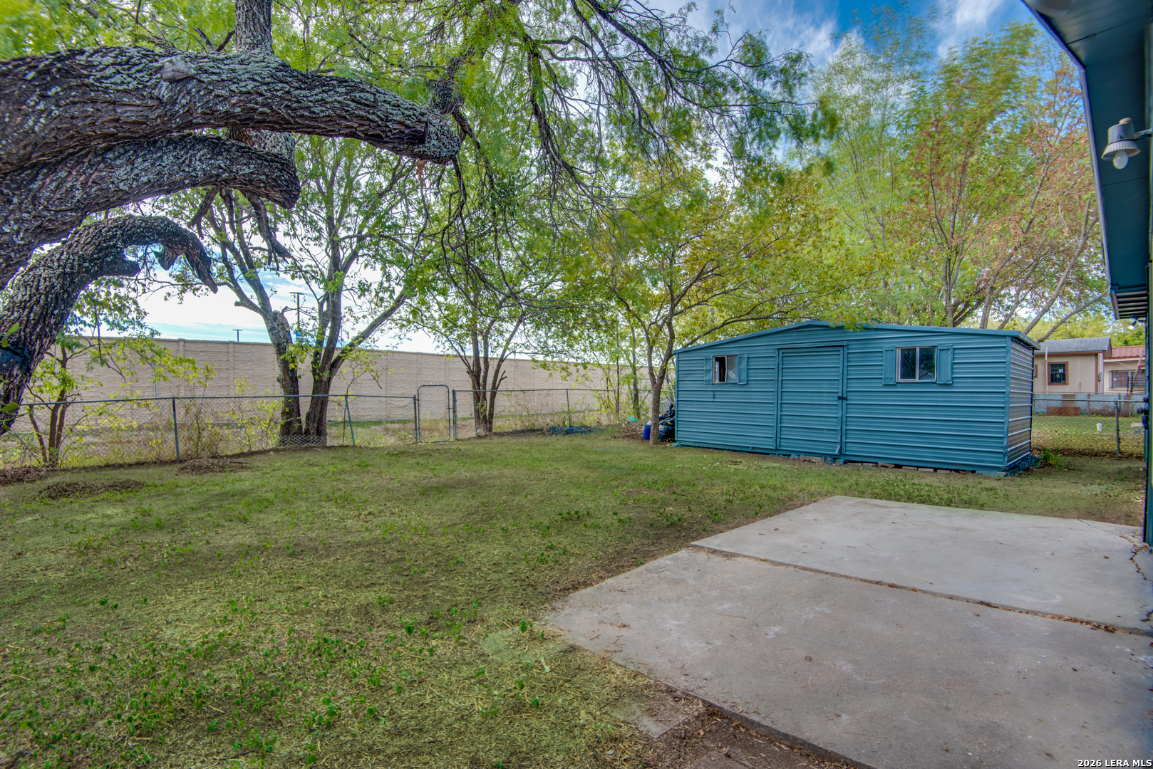 5230 Village San Antonio TX 78218