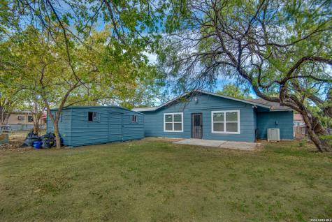 5230 Village San Antonio TX 78218