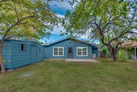 5230 Village San Antonio TX 78218