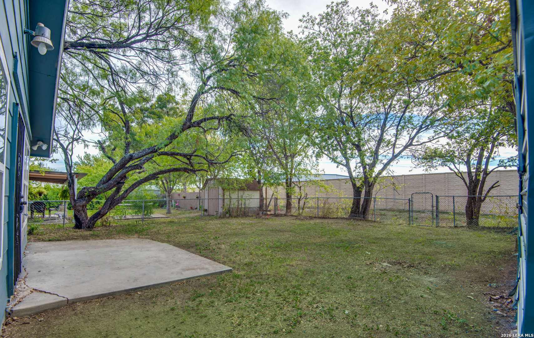5230 Village San Antonio TX 78218