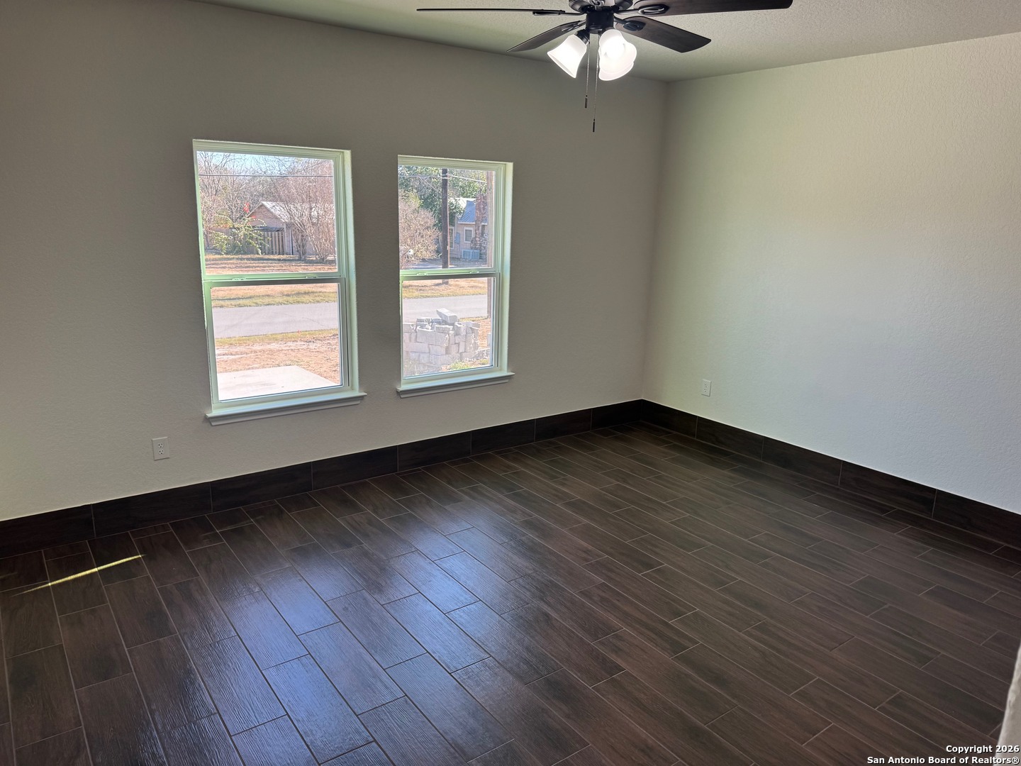 19505 Somerset Road Lytle TX 78052