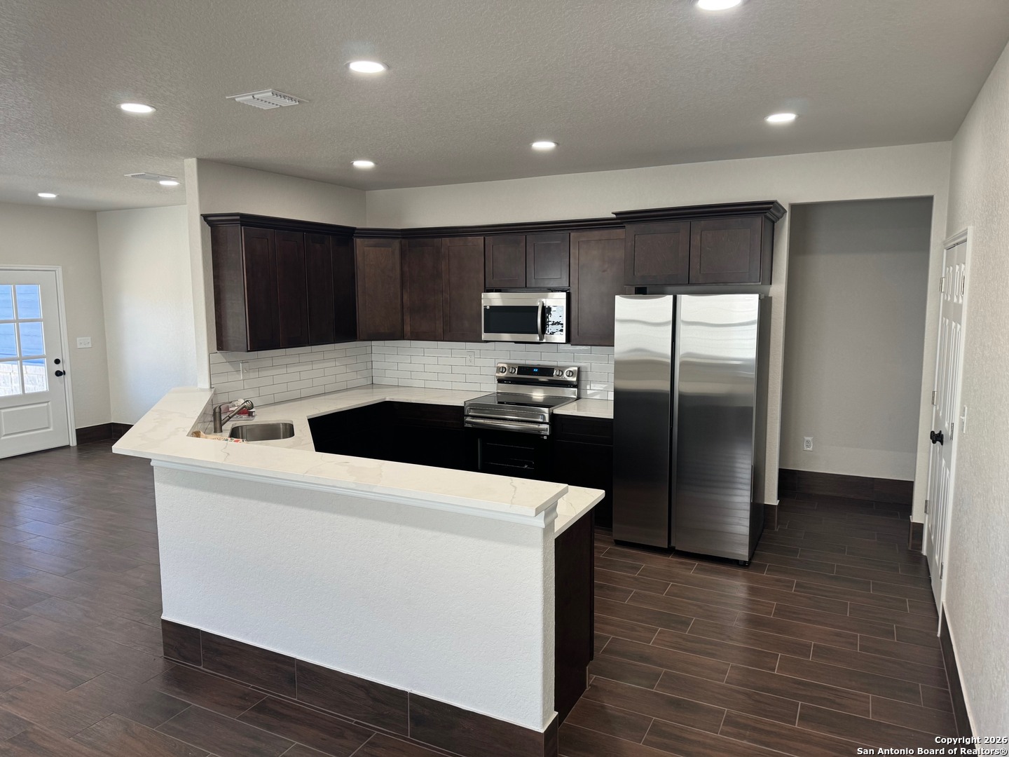 19505 Somerset Road Lytle TX 78052