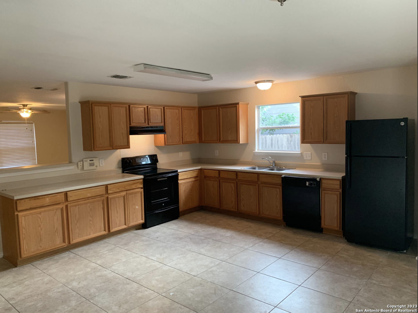 10118 Cedarcliff San Antonio TX 78245