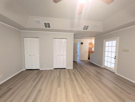 6618 Cloverbend Street Leon Valley TX 78238