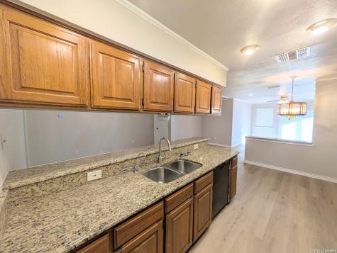 6618 Cloverbend Street Leon Valley TX 78238