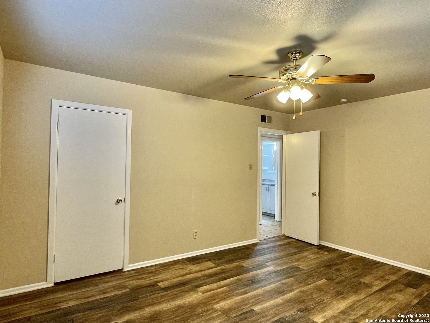 235 Silver Sands San Antonio TX 78216