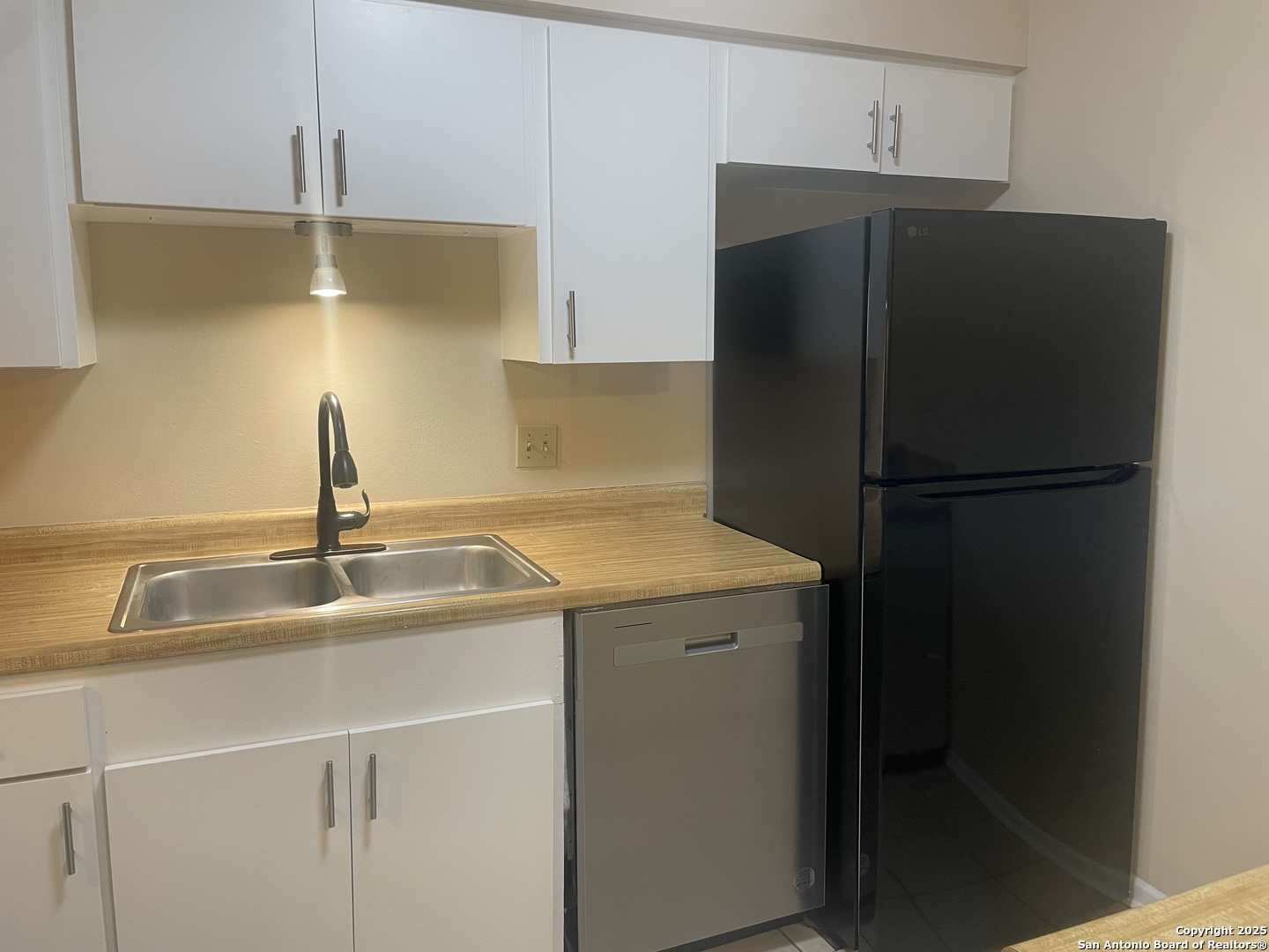 235 Silver Sands San Antonio TX 78216